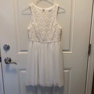 White sleeveless dress